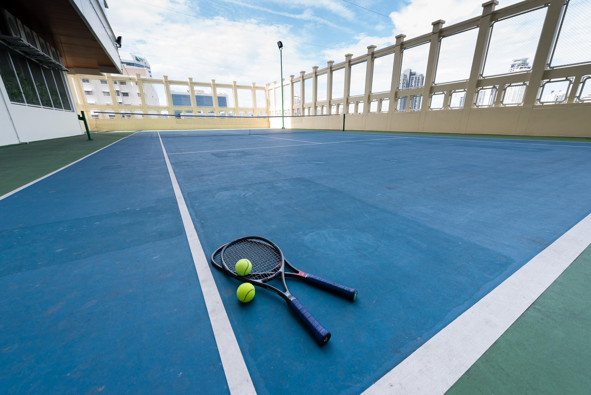 Jasmine Grande Residence Bangkok Exterior photo Tennis court at the Ritz-Carlton, Singapore