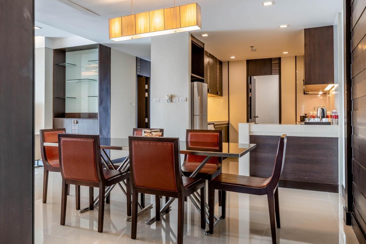 Jasmine Grande Residence Bangkok Exterior photo A modern dining room