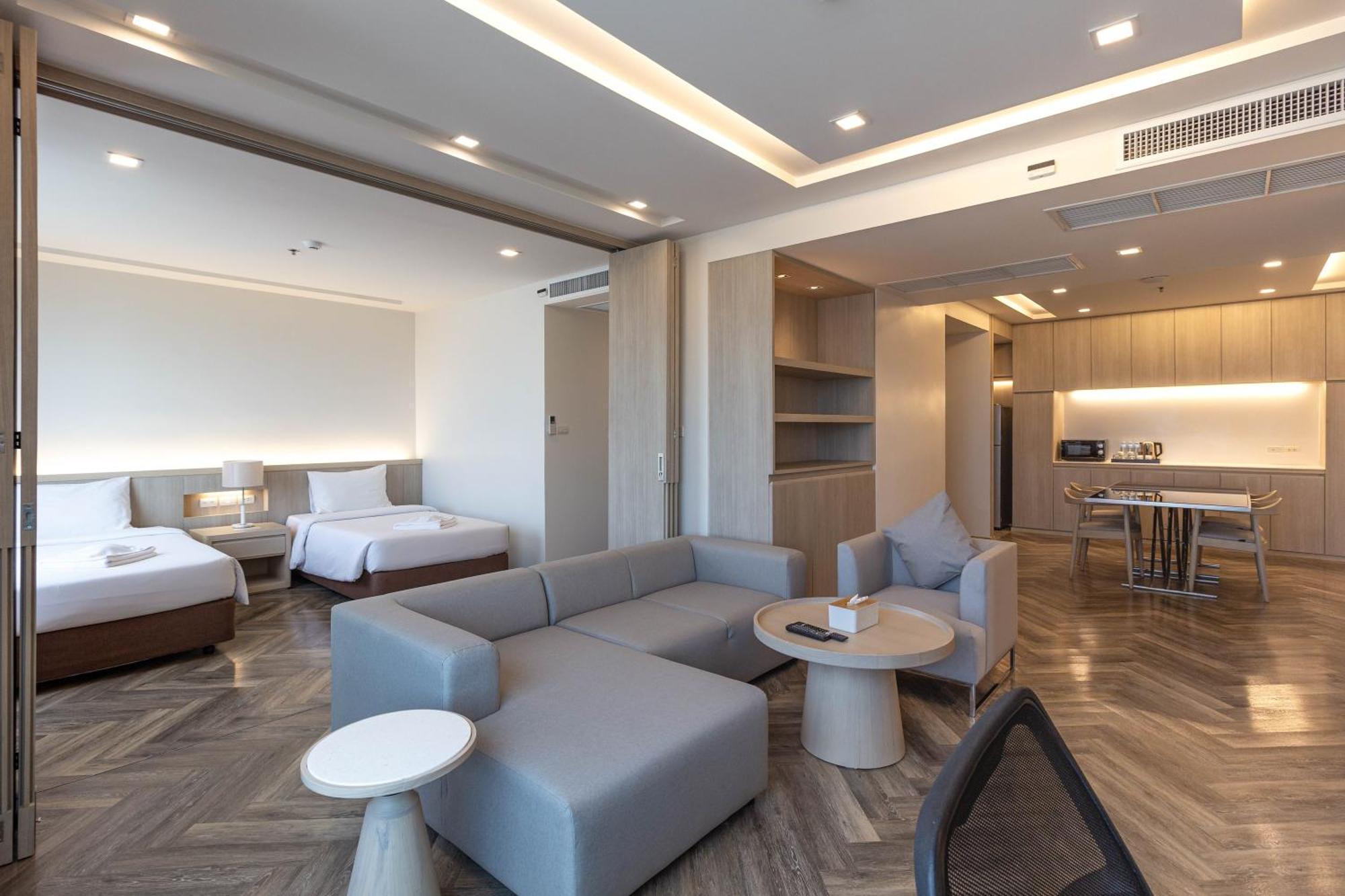 Jasmine Grande Residence Bangkok Exterior photo A suite at the hotel